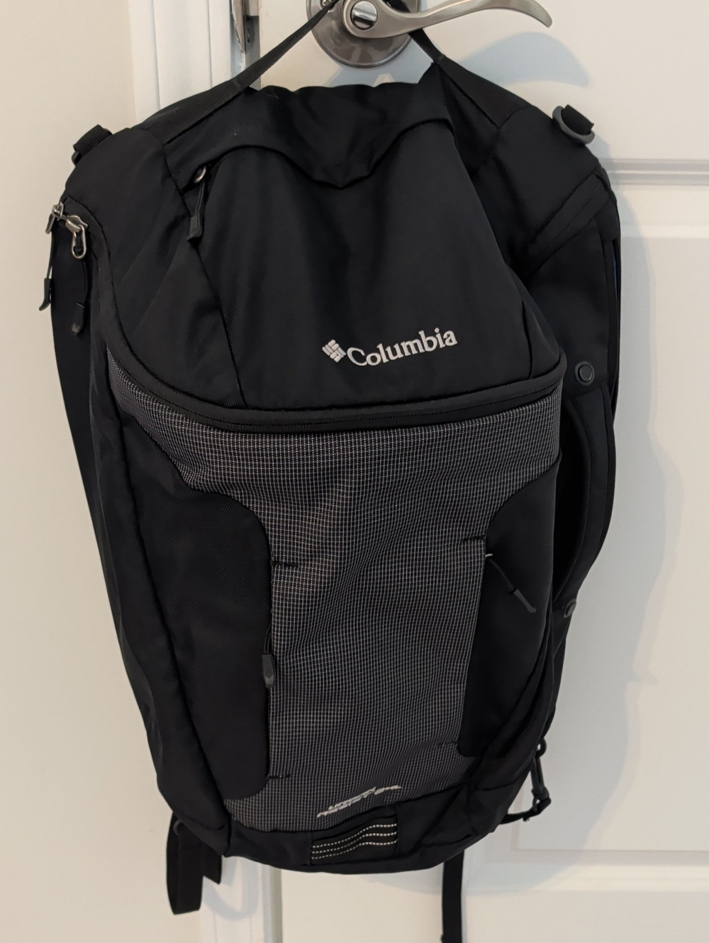 Columbia Black and Gray Men’s Backpack